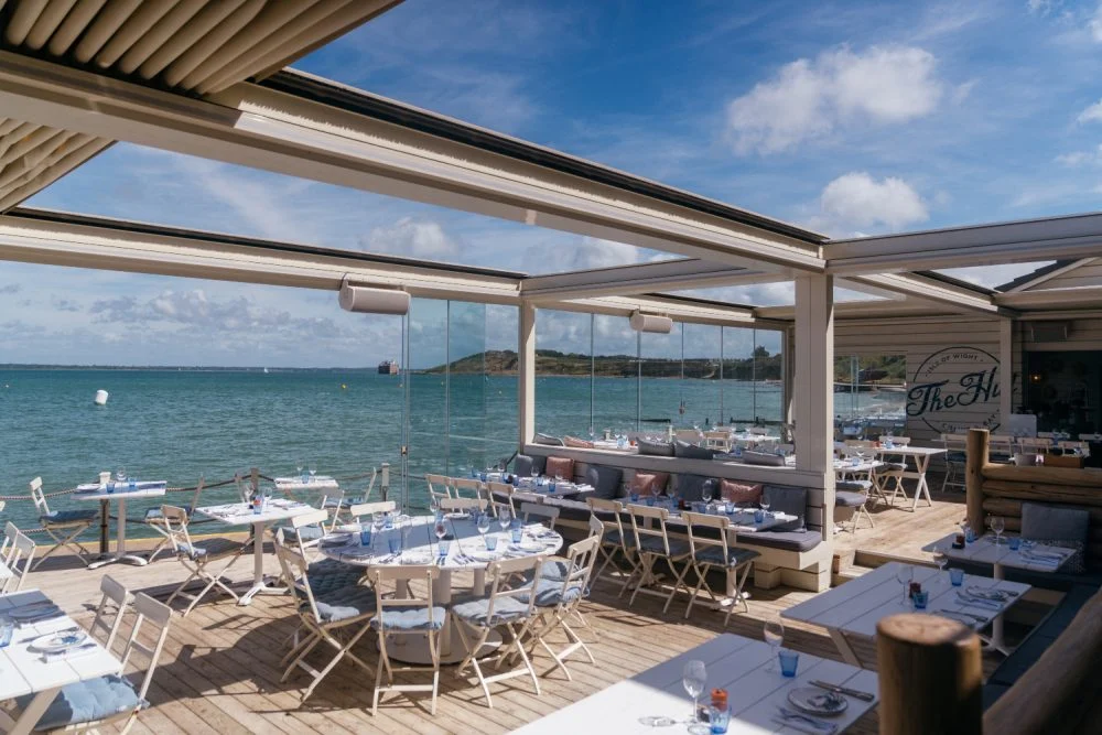 the hut colwell bay restaurant 1000x667.jpg